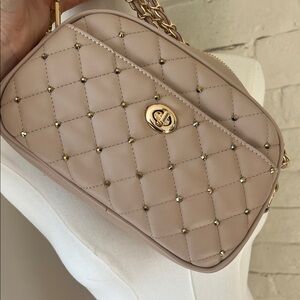 Elegant Beige Quilted Women's Bag